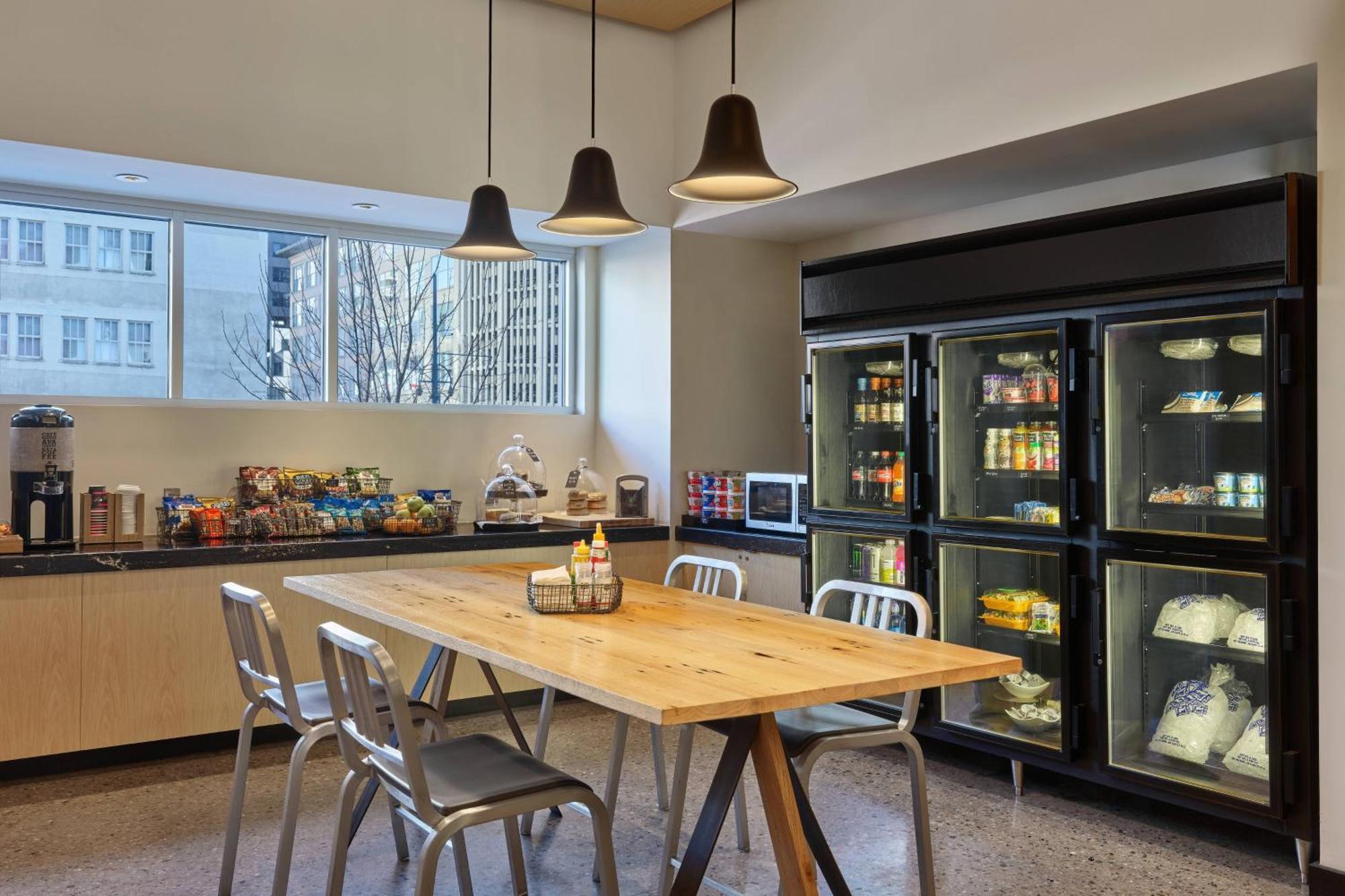 Aloft Denver Downtown Экстерьер фото