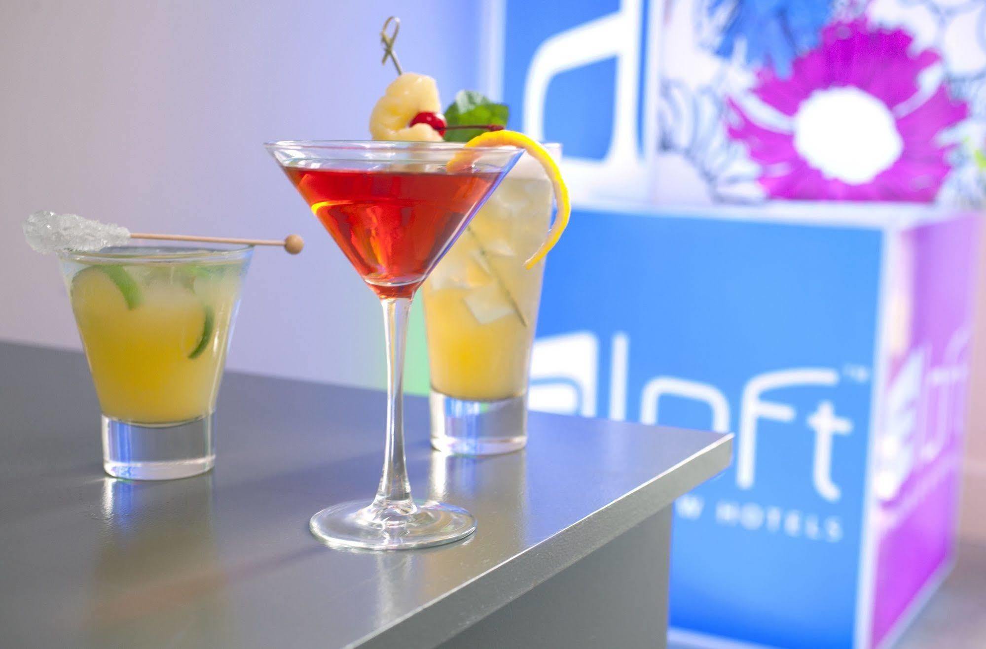 Aloft Denver Downtown Экстерьер фото